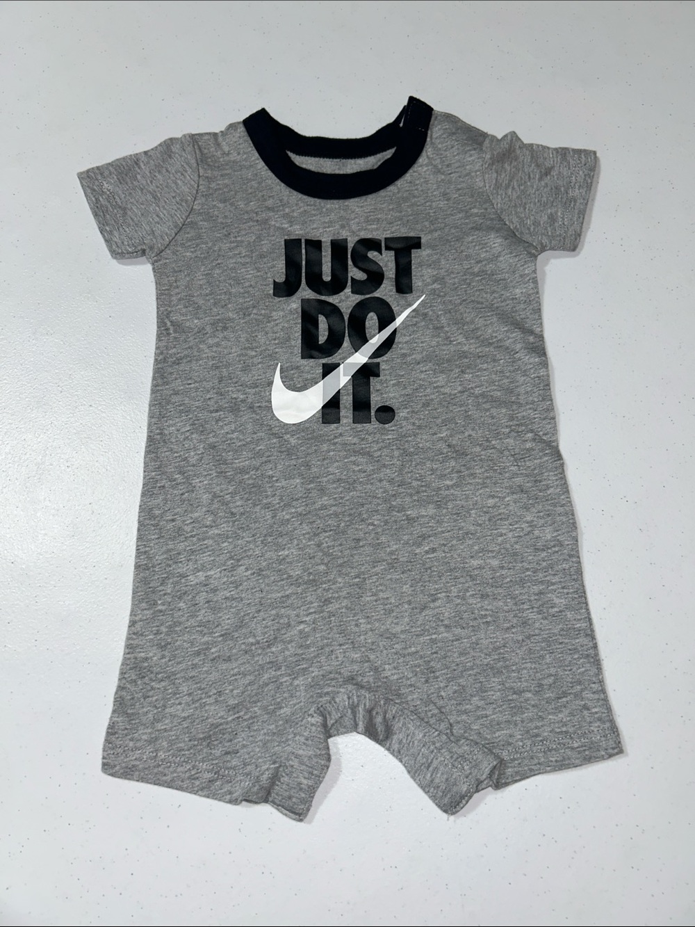 Nike Baby Boy “Just Do It” One Piece Romper Size 0-6 Months